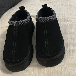 Koolaburra Black Women's Slippers